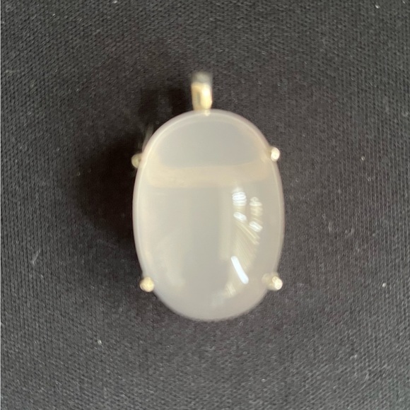 Large Moonstone Pendant set in Sterling Silver - Picture 4 of 7